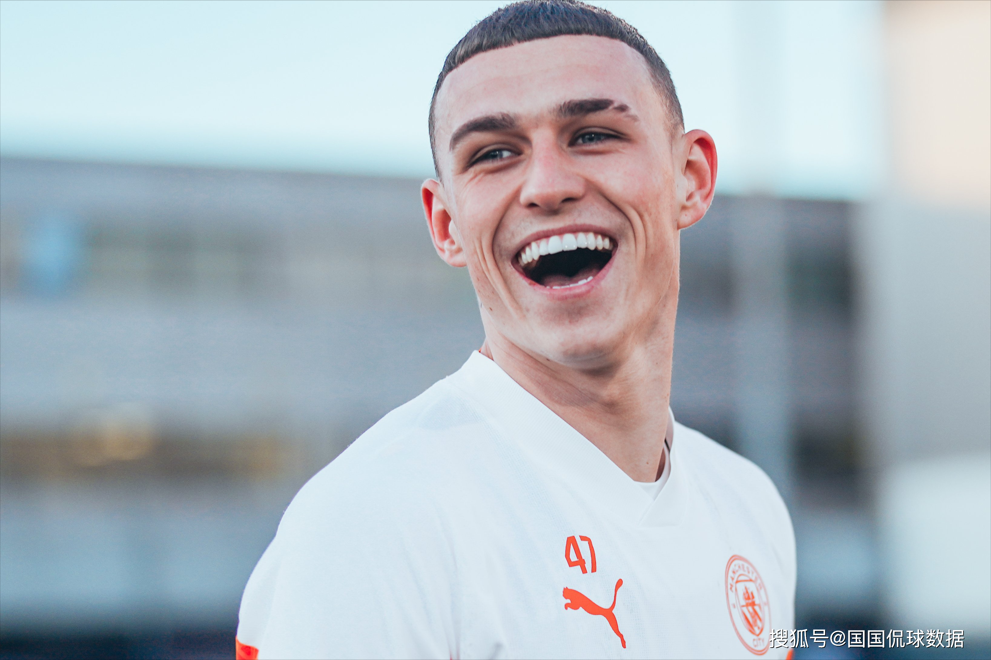 葡萄牙体育训练开放日；今夜完成体检引欢呼；足总杯在即；阵容厚度经受考验(葡萄为什么叫短命葡萄)