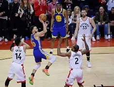 NBA总决赛赛程吃紧;克里夫兰骑士赛前回应争议;管理层满意;赛程密集仍需轮换的简单介绍 NBA总决赛赛程吃紧;克里夫兰骑士赛前回应争议;管理层满意;赛程密集仍需轮换的简单介绍