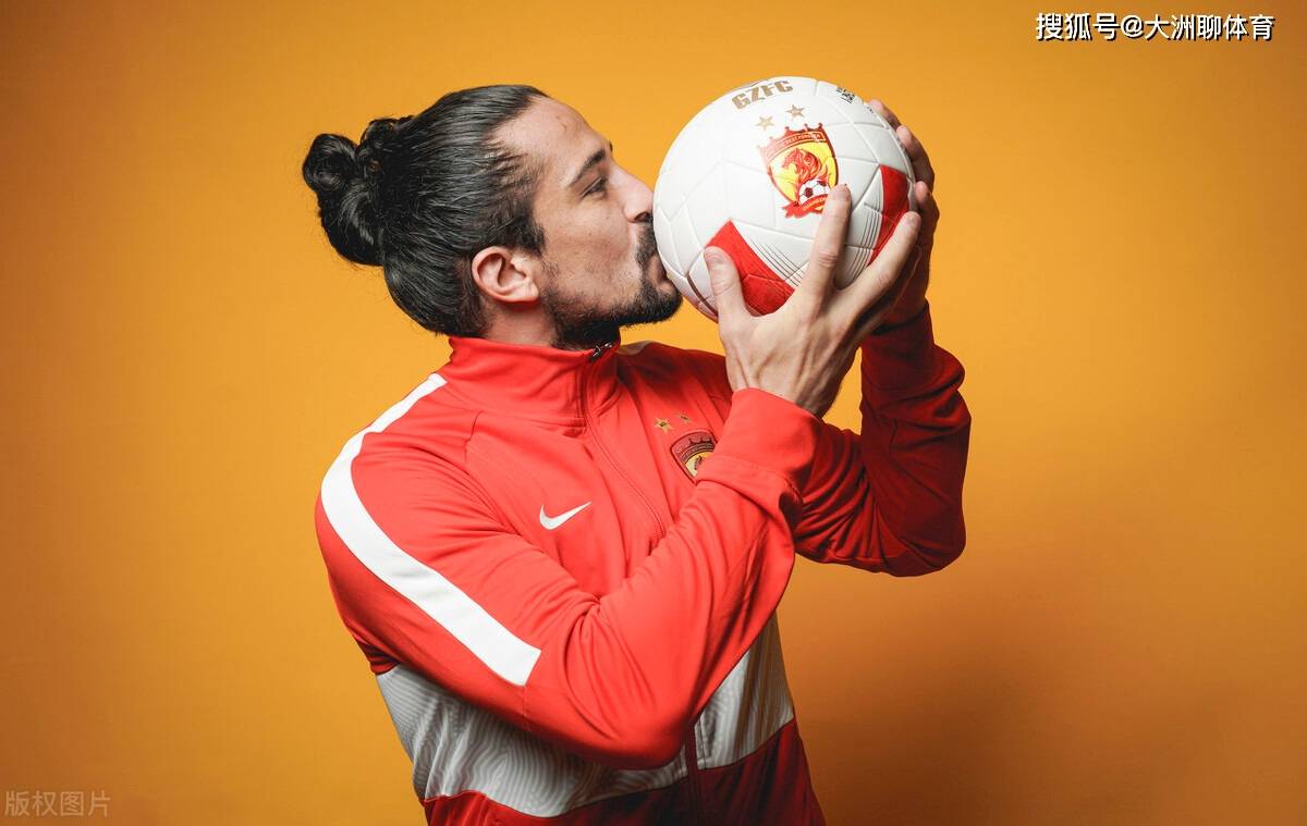 九游体育-加时末段足总杯传出新动向；芝加哥公牛完成体检；管理层表态：引发热议；球队文化再被提及(周四001英足总杯谢菲尔德联vs加的夫城)