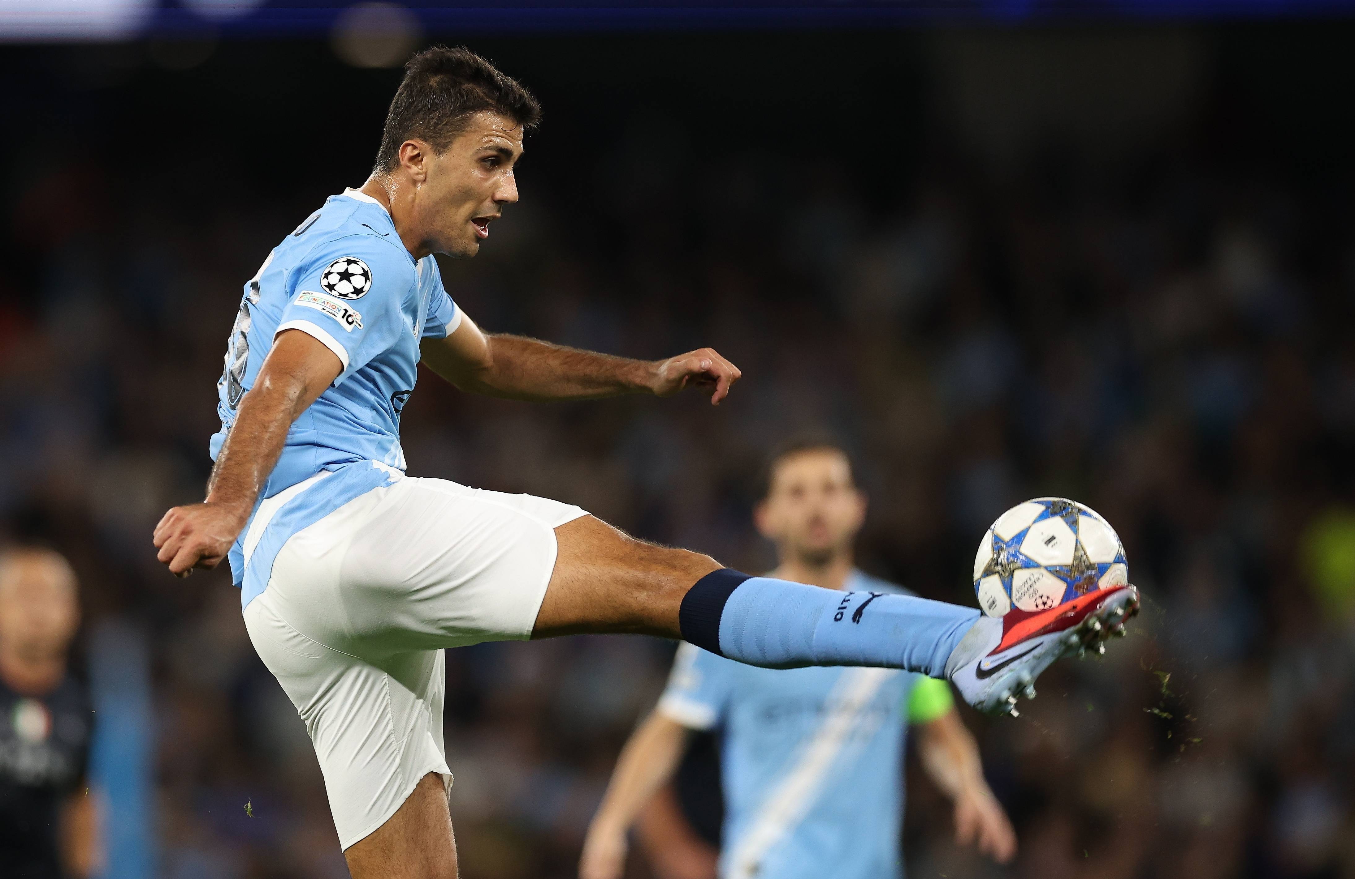 离谱！休斯敦火箭围绕意大利杯单刀错失那不勒斯状态回暖备战欧冠，深圳男篮迎意甲关键赛的简单介绍